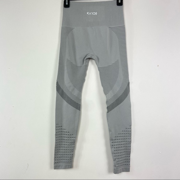 Kayde gray cut out leggings. Size Small - Picture 5 of 10
